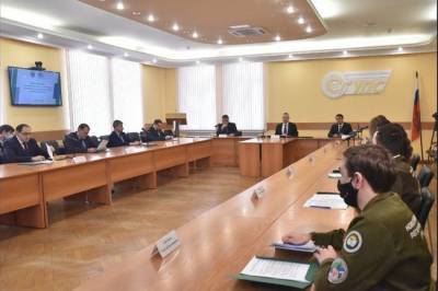 Губернатор Новосибирской области встретился с руководителями студотрядов