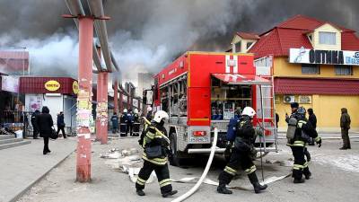Названа предварительная причина пожара на рынке в Волгограде
