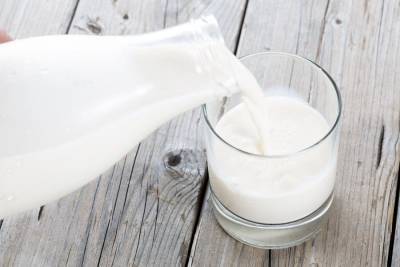 Специалисты рассказали об опасности коровьего молока для детей