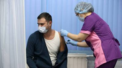 В Москве начинаются клинические испытания вакцины "Спутник Лайт"