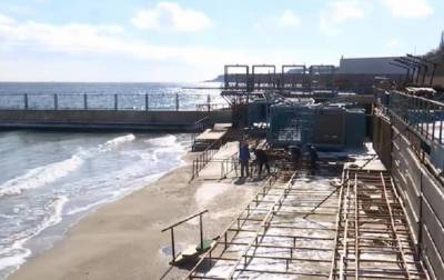 В Одессе шторм уничтожил несколько пляжей