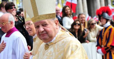 "Серый кардинал Ватикана": как педофильский скандал бьет по имиджу церкви и бросает тень на Иоанна Павла II