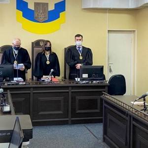 В Запорожье суд оставил под стражей иностранца, который пытался подставить сотрудника СБУ