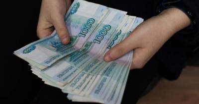 В Славском районе экс-начальник отдела соцзащиты подозревается в присвоении денег подростка