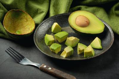 Как дозреть авокадо в домашних условиях: 4 полезных лайфхака
