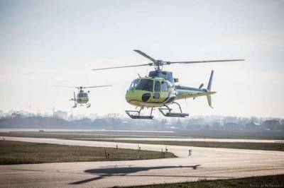 Авиаторы-пограничники учатся на новых моделях вертолетов Н-125