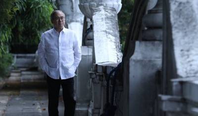 Глава филиппинского МИД заявил, что доверит свою жизнь лишь российской ковид-вакцине