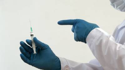 Штамм коронавируса из ЮАР способен снизить иммунный ответ вакцины от Pfizer