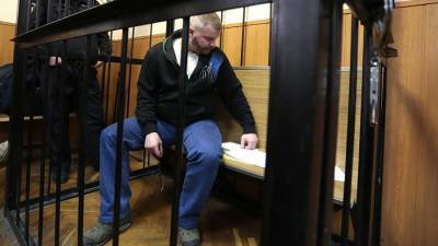 Суд приговорил экс-сотрудника МВД к условному сроку за нападение на полицейского