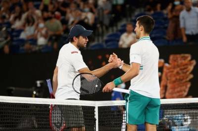 Джокович проводил аплодисментами Карацева после полуфинала Australian Open