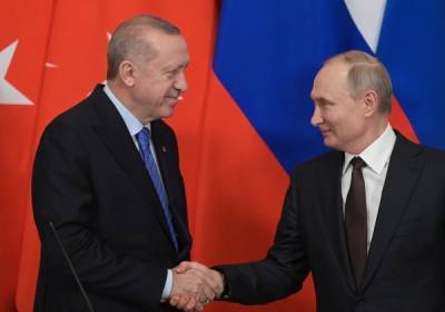 Путин и Эрдоган договорились о возможных поставках российских вакцин в Турцию