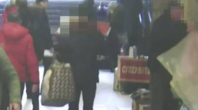 Минчанин похитил в подземном переходе у продавца сумку с товаром