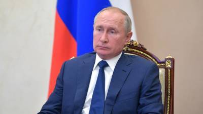 Владимир Путин отметил талант и обаяние покойного Андрея Мягкова