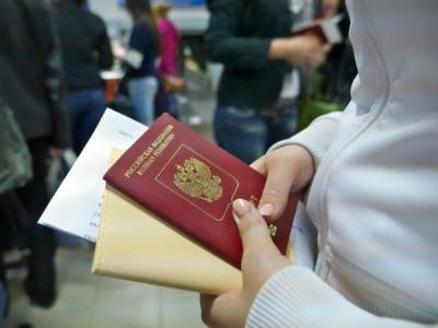 Россия выдала почти 640 тыс. паспортов жителям оккупированных районов Донбасса