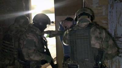 «Распространяли воинствующую идеологию»: ФСБ задержала членов террористической организации в десяти регионах России