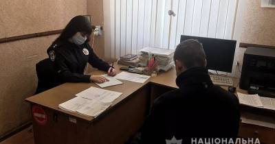 Курил сигареты на уроке в лицее: в Черниговской области подросток получил наказание от полиции