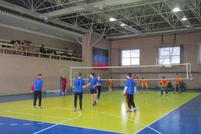 Команда из Амвросиевки выиграла волейбольный турнир в ДНР