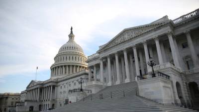 Демократы представляют Конгрессу иммиграционный законопроект Байдена