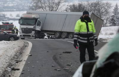 Двое украинцев из Закарпатья погибли в ДТП в Чехии: подробности аварии