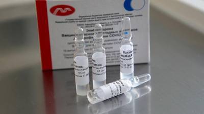 Вакцину «ЭпиВакКорона» вскоре разрешат применять для людей старшего возраста