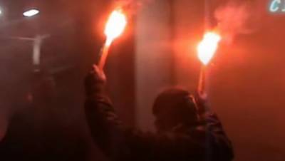 Любители "файер-шоу" из Петербургского метро задержаны полицией