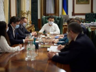 Зеленский ветировал закон о возобновлении конкурсов на госслужбу