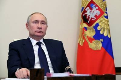 Путин повысил самого богатого силовика России