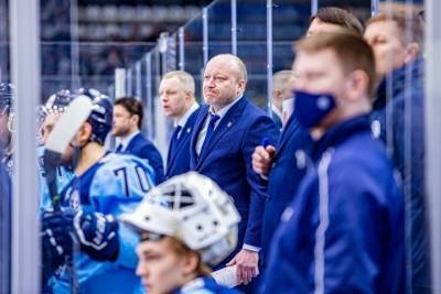 «Хотел бы извиниться перед болельщиками»: главный тренер «Сибири» подвел итоги сезона