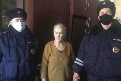 Ивановские инспекторы ДПС спасли от гибели пенсионерку и двух детей