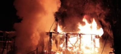 В районе Карелии сгорел дом – хозяина спасли
