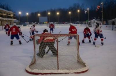 В Канаде сыграли самый длинный в истории хоккейный матч продолжительностью 252 часа (ФОТО)