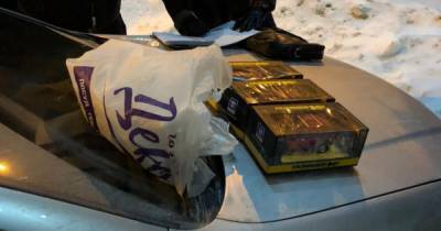 Киевские силовики задержали наркодилера, который перевозил кокаин в игрушках (ФОТО)