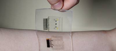 Инженеры разработали кожаную наклейку, которая может измерять кровяное давление