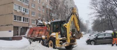 В Красногорске рабочие за ночь расчистили от снега более 220 тысяч «квадратов» территории