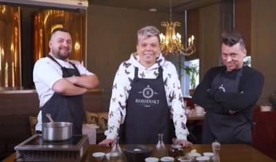 Элвин Грей осваивал итальянскую кухню в кулинарном шоу от ресторана Rossinsky в Уфе