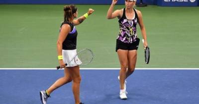 Мертенс и Соболенко победили в финале парного турнира Australian Open