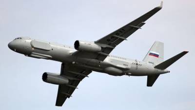 Россия может направить для разведки в Арктике самолеты Открытого неба Ту-214ОН