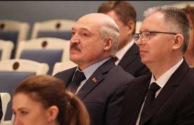 Лукашенко посетил репетицию обновленной "Павлинки" в Купаловском