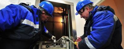 В многоквартирных домах Пскова в 2021 году заменят 119 лифтов