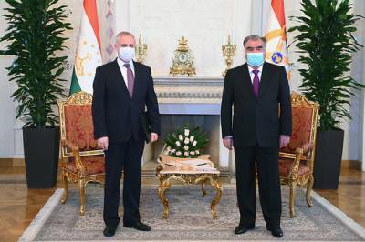 Президент Таджикистана и генсек ОДКБ обсудили предстоящие учения