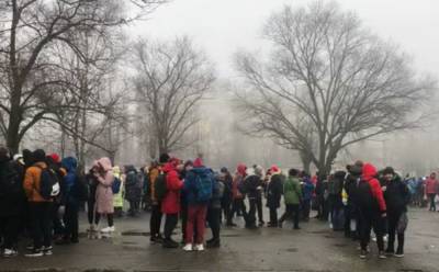 ЧП в киевской школе: на место съехалась полиция, детей срочно эвакуируют