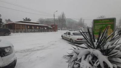 Снегопад отрезал от мира Коктебель и четыре поселка под Феодосией