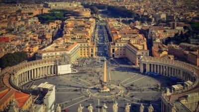 Ватикан будет увольнять сотрудников при отказе от вакцинации