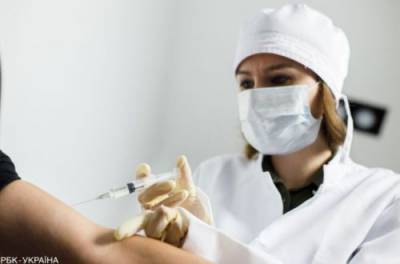 Шмыгаль назвал два пути получения Украиной вакцины от коронавируса