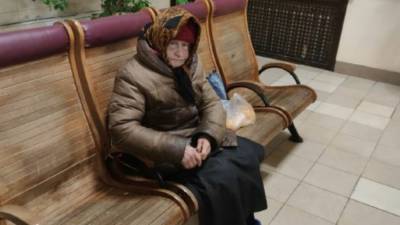 Бабушка со страшной болезнью исчезла в Харькове, фото: "неделю назад вышла из дома и не вернулась"