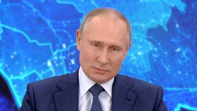 Песков рассказал, почему Путин до сих пор не имеет звания генерала