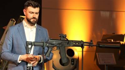 Россия впервые представит за рубежом АК-19, пистолет Лебедева и КОРД