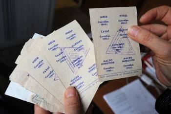 Россияне рады возможному введению продуктовых карточек для бедных