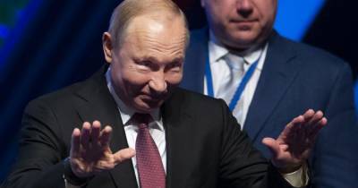 В Кремле надеются, что США и ЕС откажутся от санкционного давления на Россию