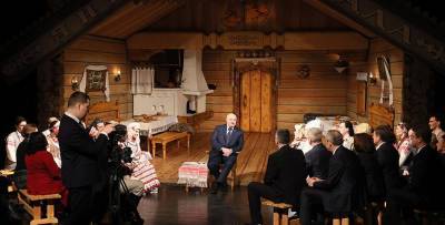 Александр Лукашенко о Купаловском театре: он не может быть потерян, это достояние нашего народа